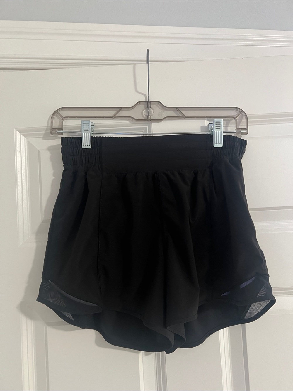 lululemon athletica hotty hot Shorts